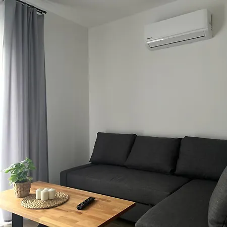 Wlostowicka Ostoja Apartament Pulawy Exterior photo